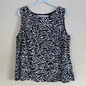 Dressbarn Collection Women's 2X Sleeveless Black and White Animal Print Blouse